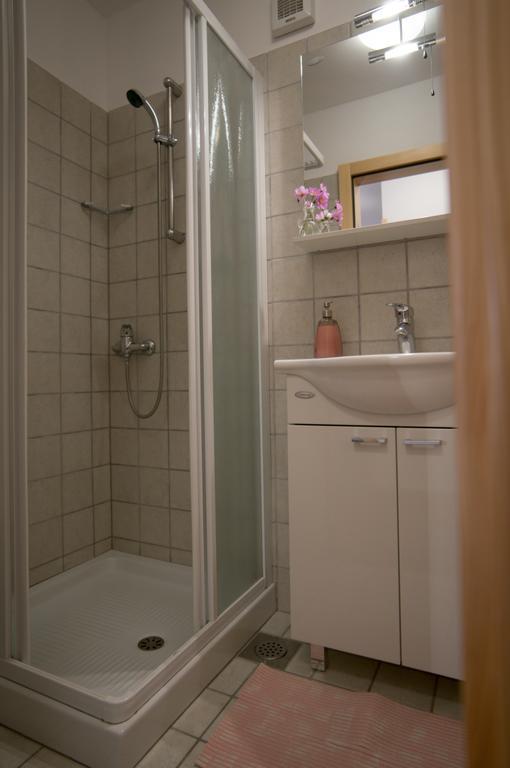 Apartmaji In Sobe Marija Jera Štanjel Δωμάτιο φωτογραφία